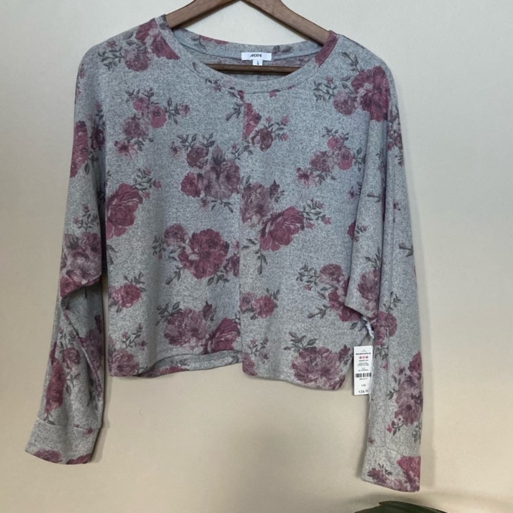 ❗️Ardene ❗️floral longsleeve top